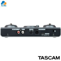 Tascam US-42B - estudio de producción de podcast